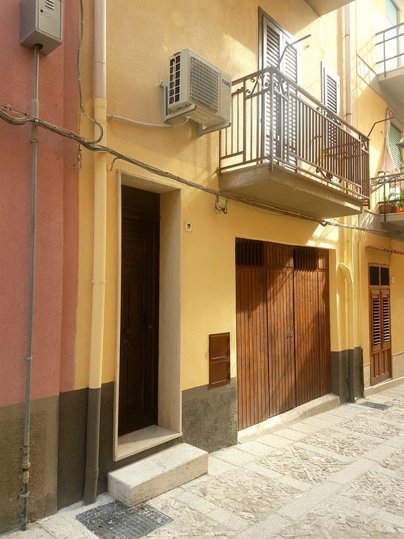 Casa Trio Apartments Кастелламмаре-дель-Голфо Экстерьер фото